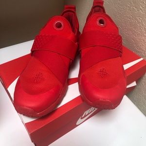 NIKE HUARACHE EXTREME 7Y EURO 40 US W 10 NEW BOX